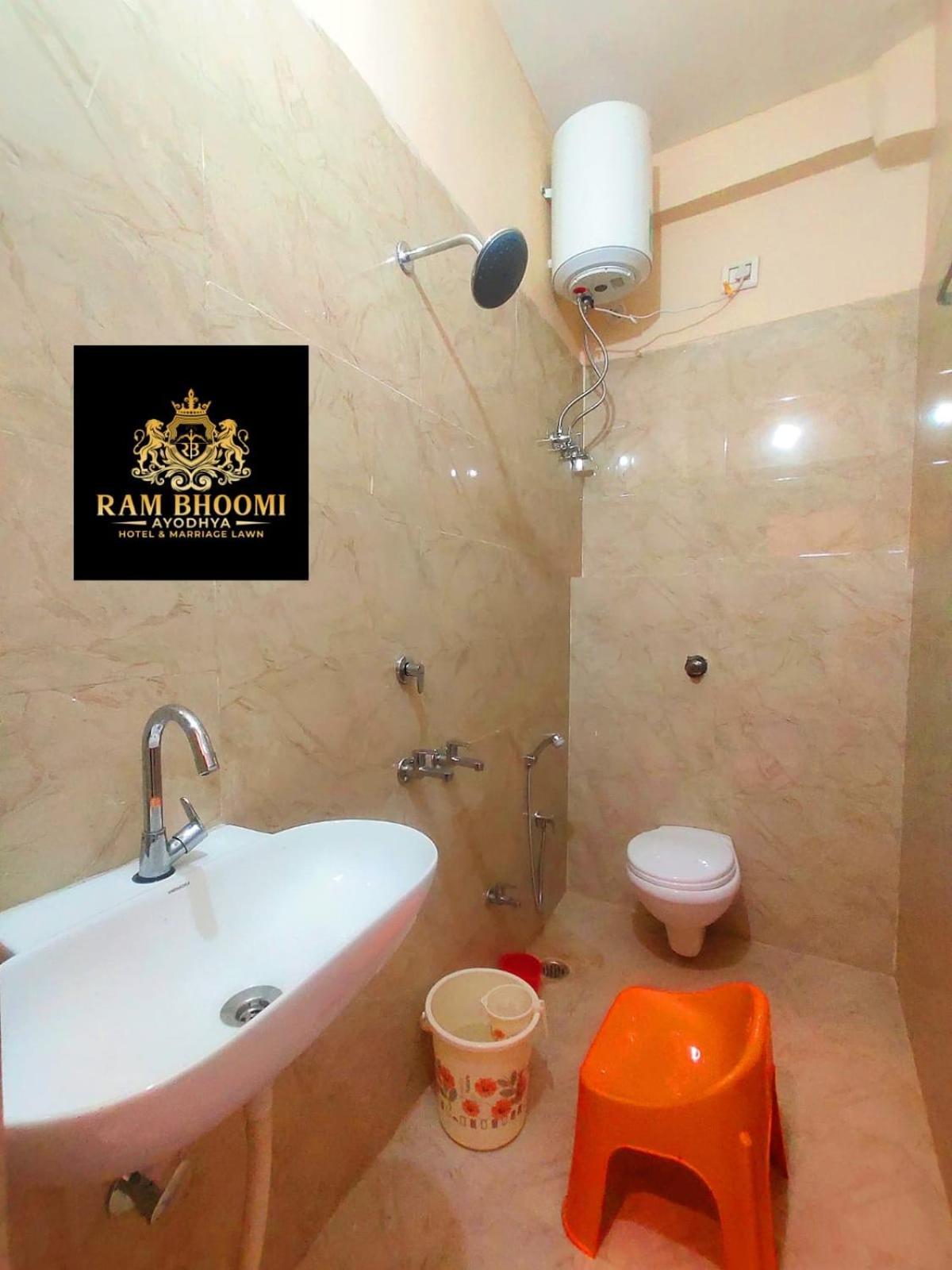 Hotel Rambhoomi Ayodhya Exterior photo